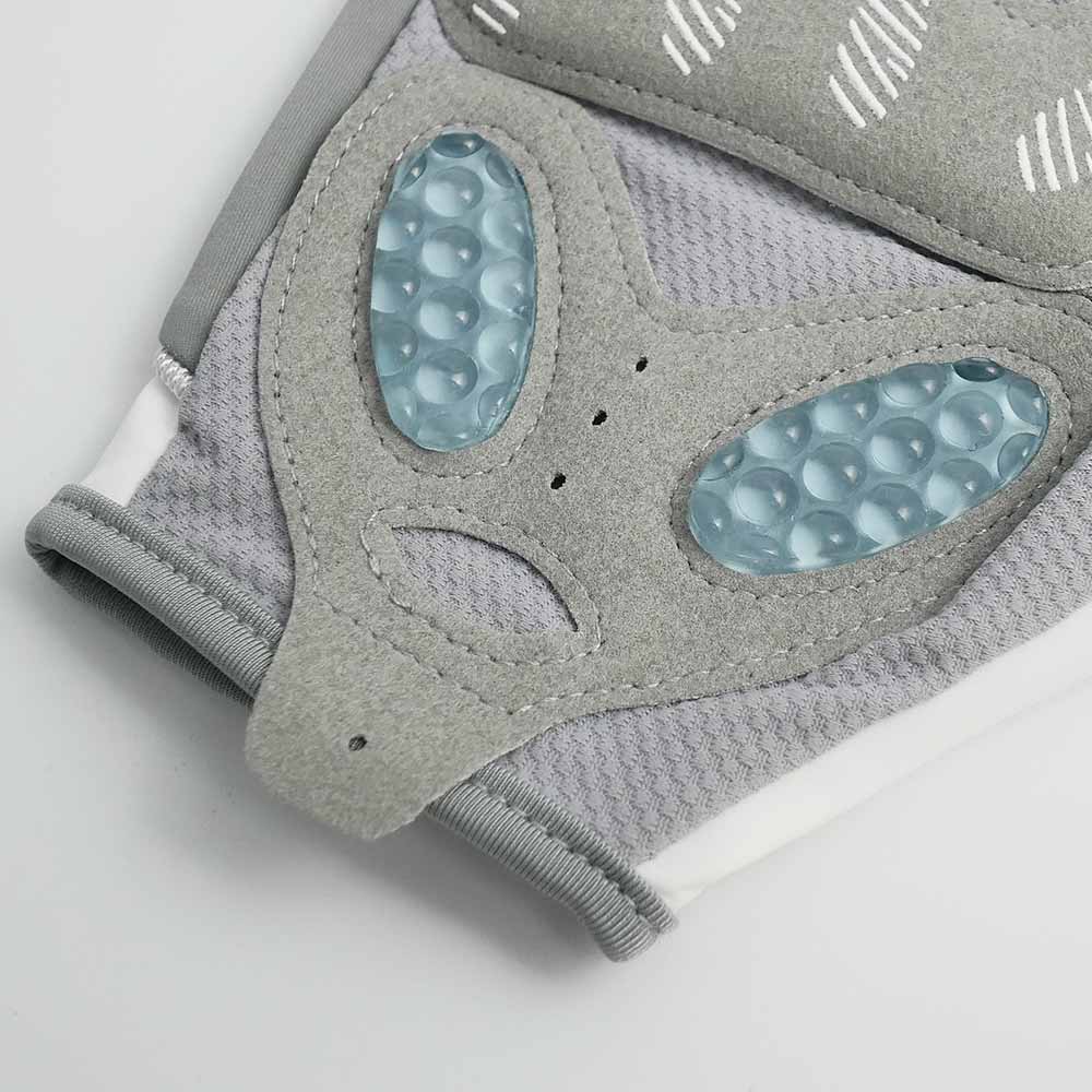 S SPORTS White Women's Training Gloves