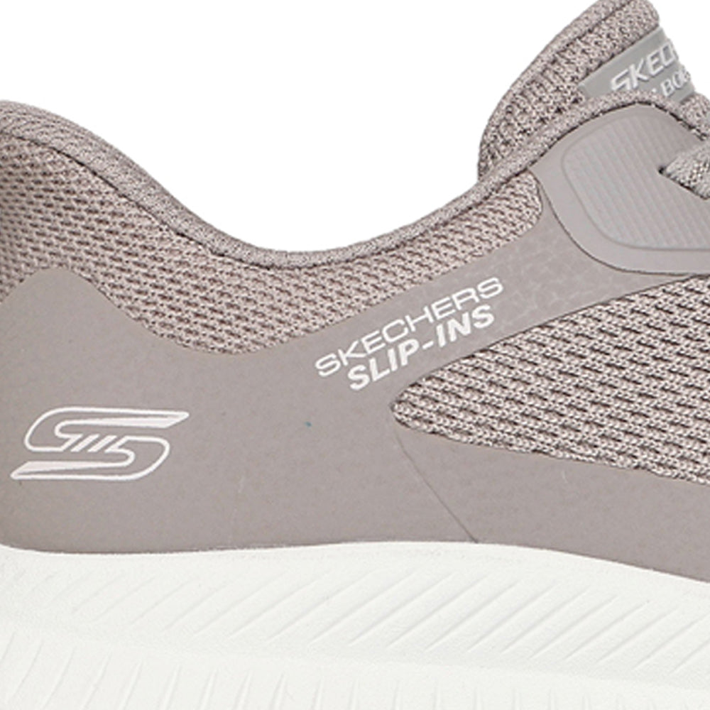 SKECHERS Hands Free Slip-ins®: BOBS Sport™ Squad Chaos 4 - Staple Look รองเท้าลำลองผู้หญิง
