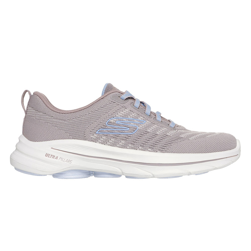 SKECHERS GO WALK™ 8 - Britt รองเท้าออกกำลังกายผู้หญิง