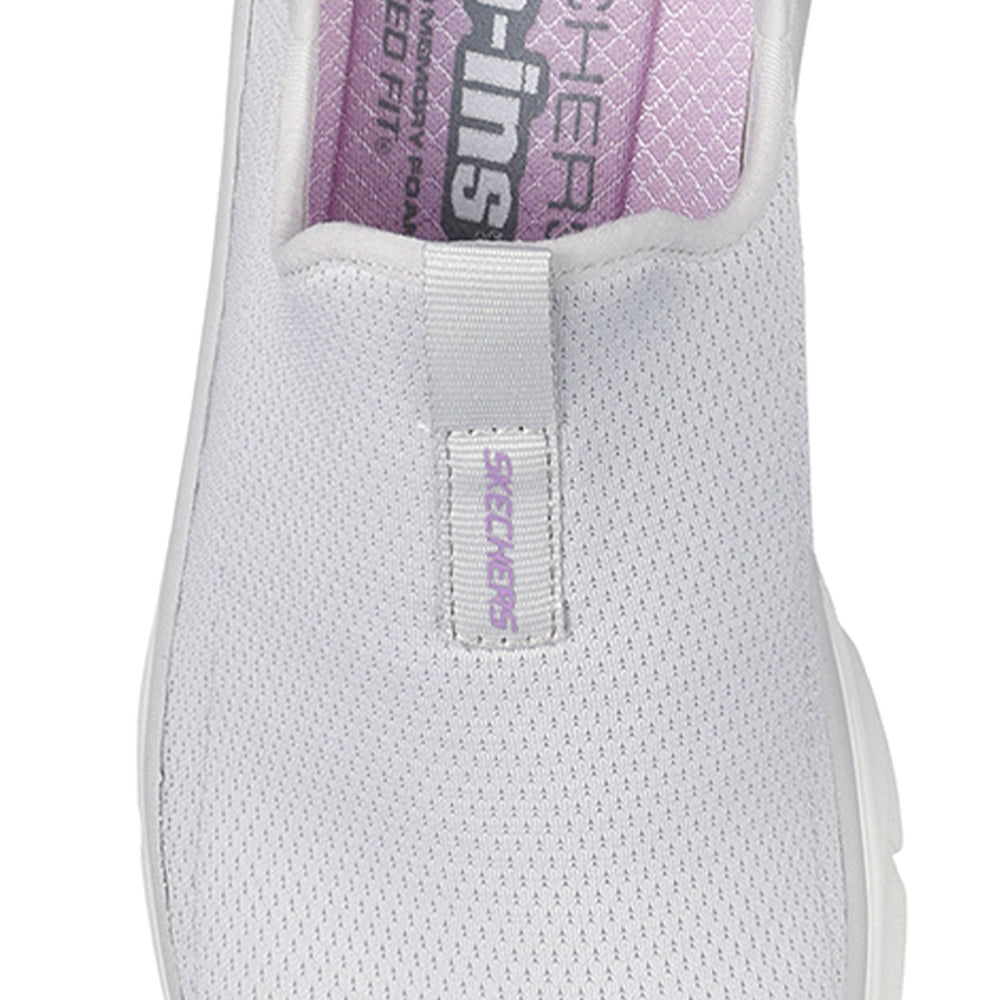 SKECHERS Slip-ins® Relaxed Fit®: D'Lux Walker® 2.0 - Happy Step Women's Lifestyle Shoes - Supersports Thailand Supersports Thailand