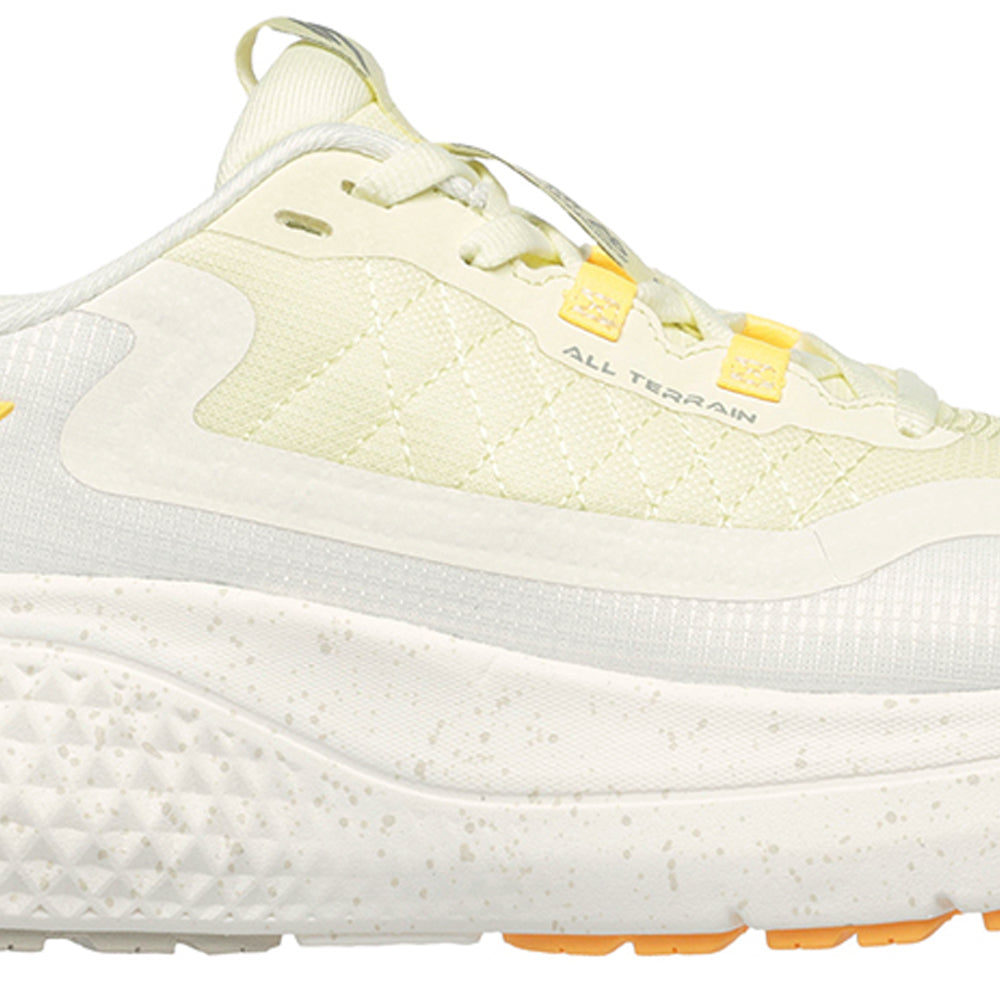 SKECHERS GO RUN® Supersonic Max™ AT รองเท้าวิ่งเทรลผู้หญิง
