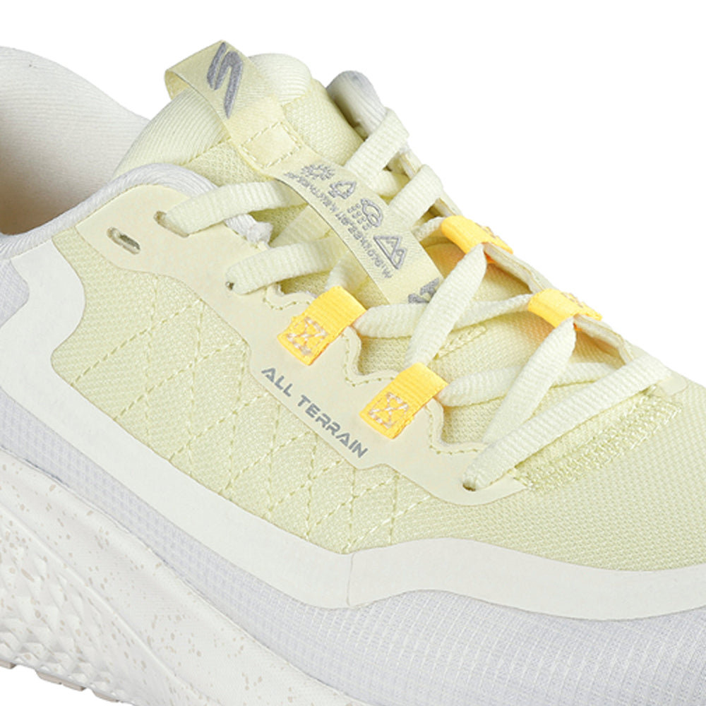 SKECHERS GO RUN® Supersonic Max™ AT รองเท้าวิ่งเทรลผู้หญิง
