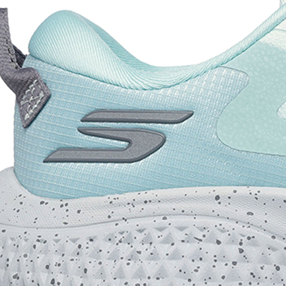 SKECHERS GO RUN® Supersonic Max™ AT รองเท้าวิ่งเทรลผู้หญิง