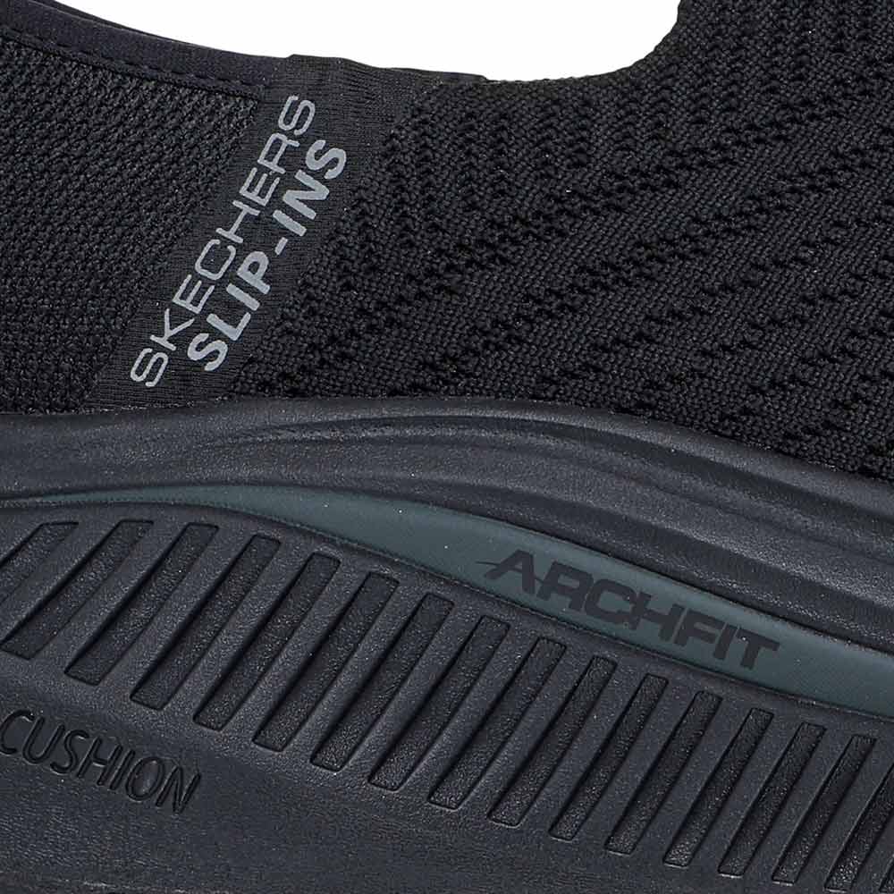 SKECHERS Slip-ins®: GO WALK® Max Cushioning® Arch Fit® - Jasey Men's Training Shoes - Supersports Thailand Supersports Thailand