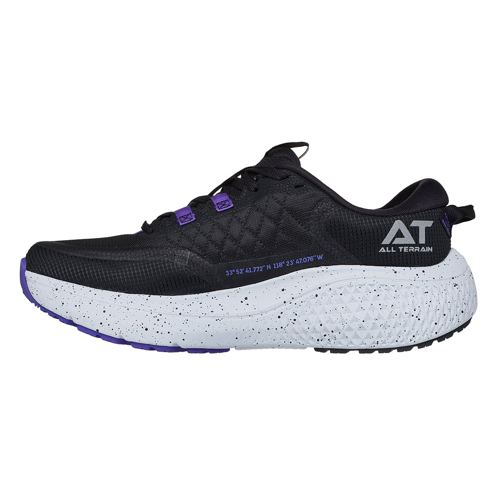 SKECHERS GO RUN® Supersonic Max A/T™ รองเท้าวิ่งเทรลผู้ชาย