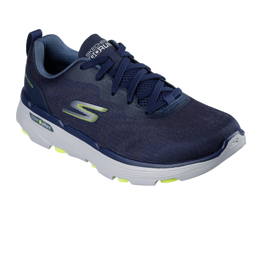 SKECHERS GO RUN 7.0® - Jetway รองเท้าวิ่งผู้ชาย