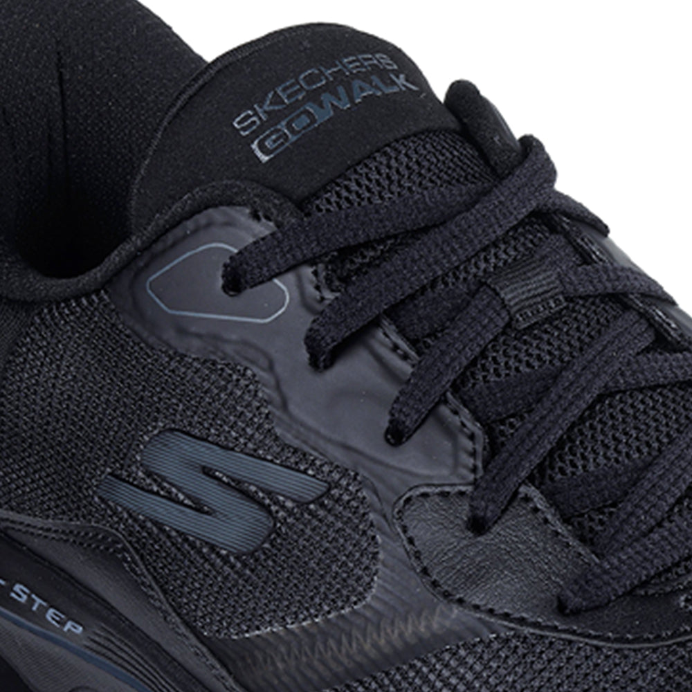 SKECHERS Slip-Ins: GOwalk Glide-Step 2.0 - Zac Men's Training Shoes - Supersports Thailand Supersports Thailand