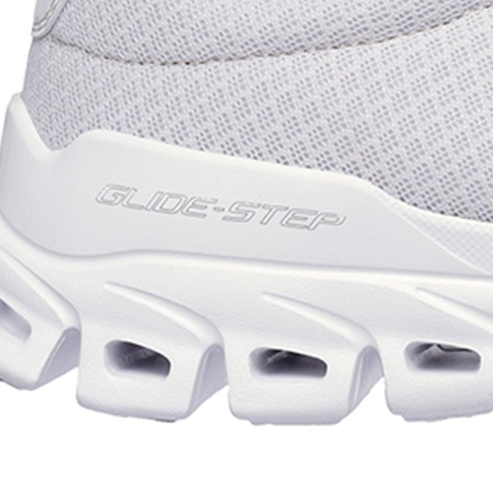 SKECHERS Glide-Step® - Sylo รองเท้าลำลองผู้ชาย