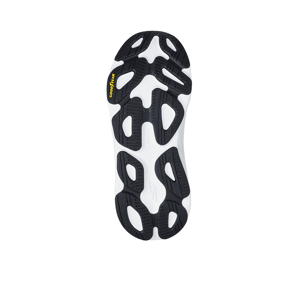 SKECHERS Max Cushioning®: Max Run - Pacewave รองเท้าวิ่งผู้หญิง