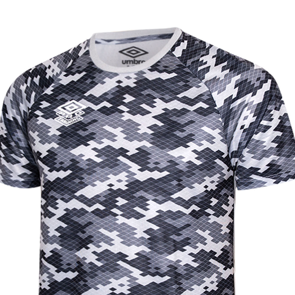 UMBRO Pro Training Graphic เสื้อฟุตบอลผู้ชาย