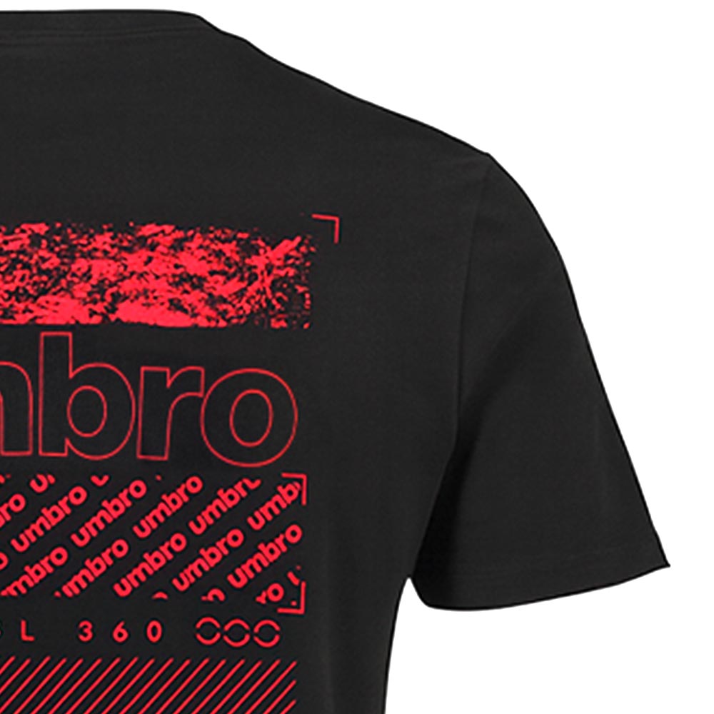 UMBRO Manchester Graphic เสื้อยืดผู้ชาย