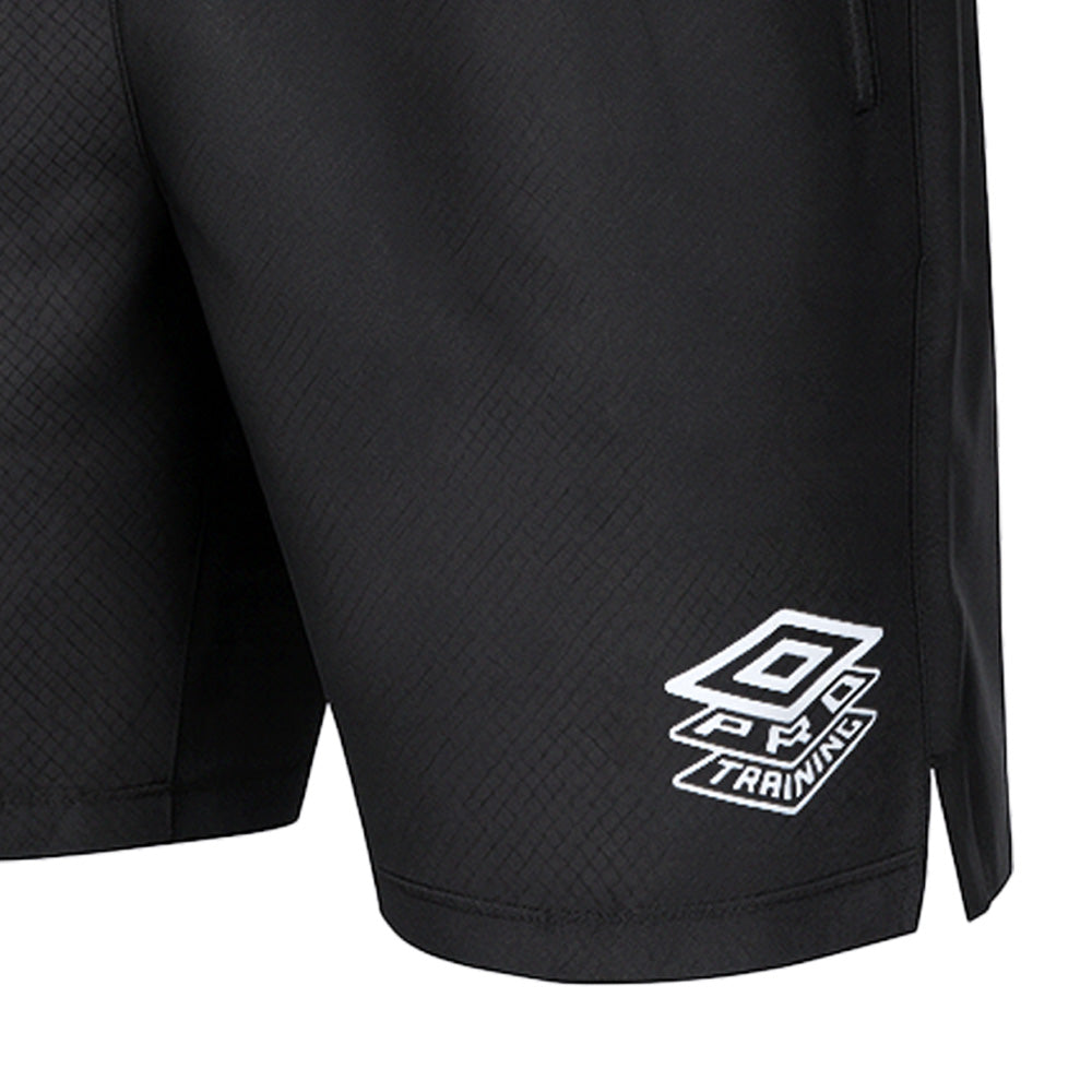 UMBRO Pro Training กางเกงออกกำลังกายขาสั้นผู้ชาย