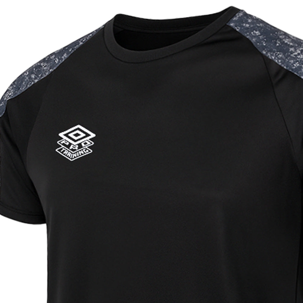 UMBRO Pro Training Active เสื้อฟุตบอลผู้ชาย