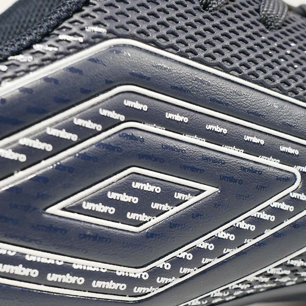 UMBRO Aurora II FG รองเท้าฟุตบอลผู้ชาย