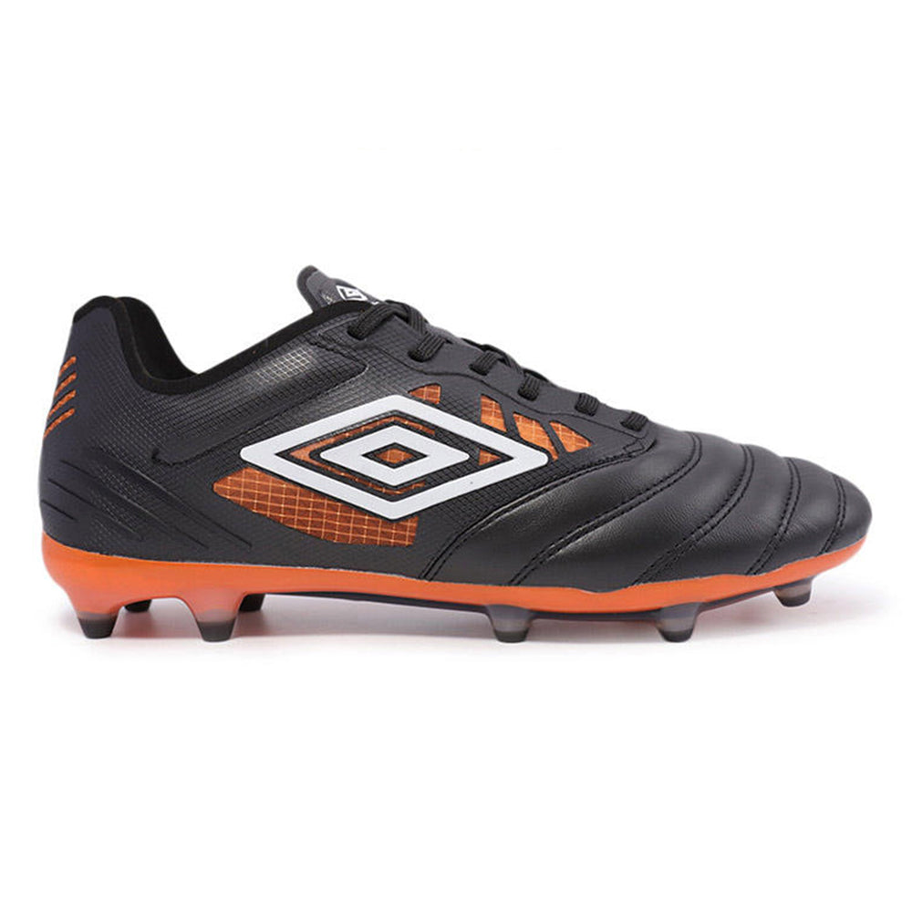 60% OFF on UMBRO Tocco IV Pro FG Men's Football Shoes | SUPERSPORTS