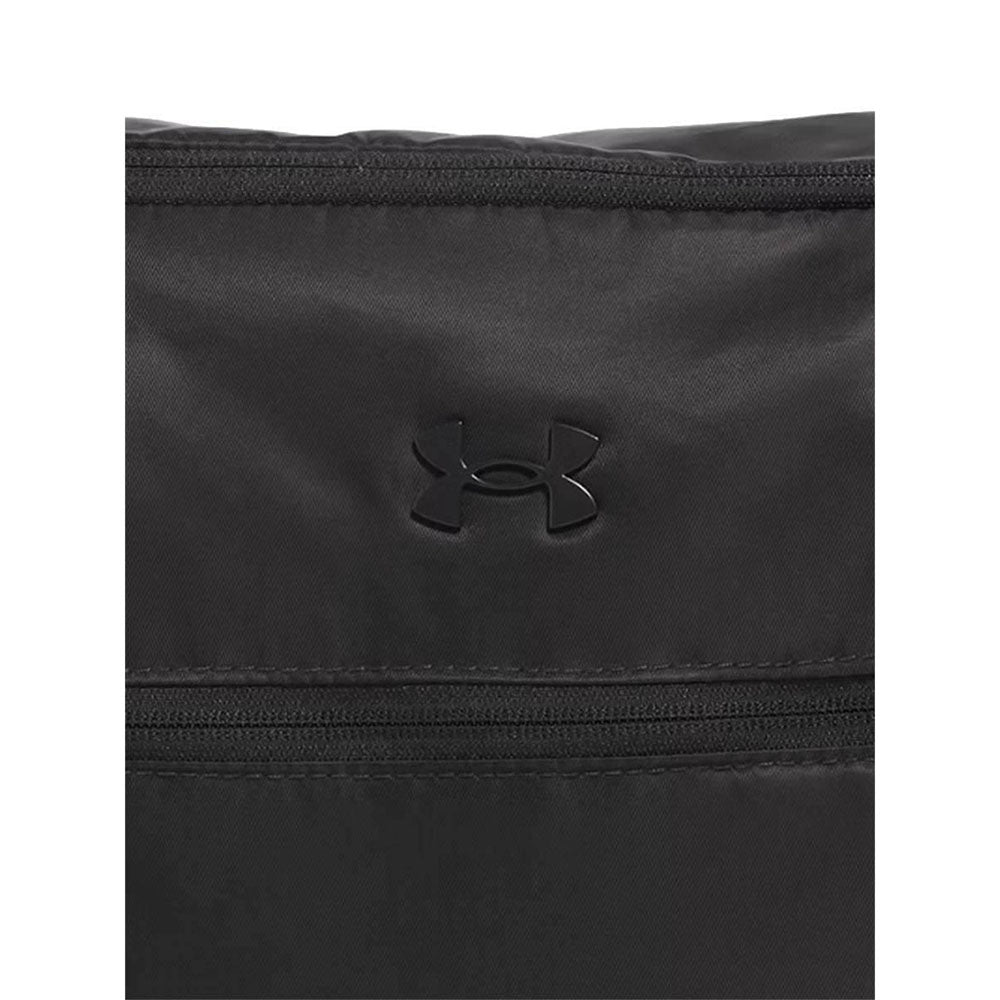 UNDER ARMOUR Studio กระเป๋ายิมทรงหมอนผู้หญิง