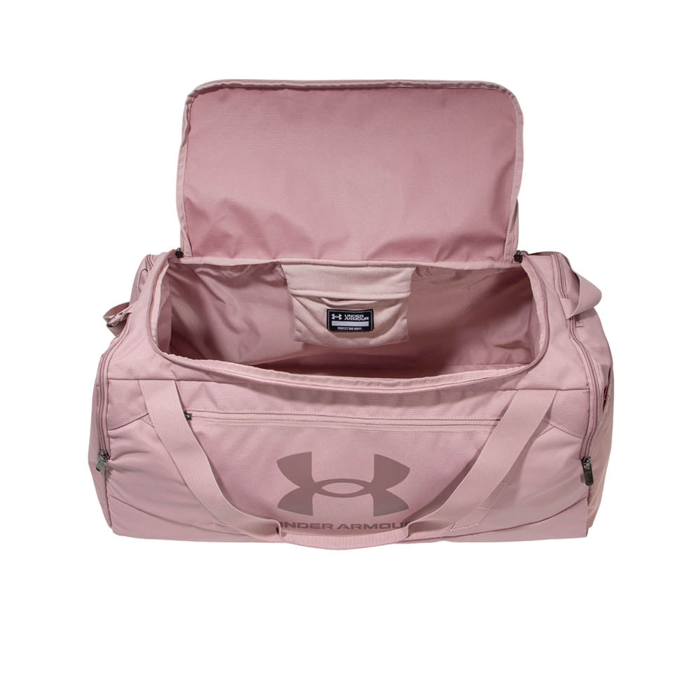 UNDER ARMOUR Undeniable 5.0 Medium กระเป๋ายิมทรงหมอนผู้ใหญ่