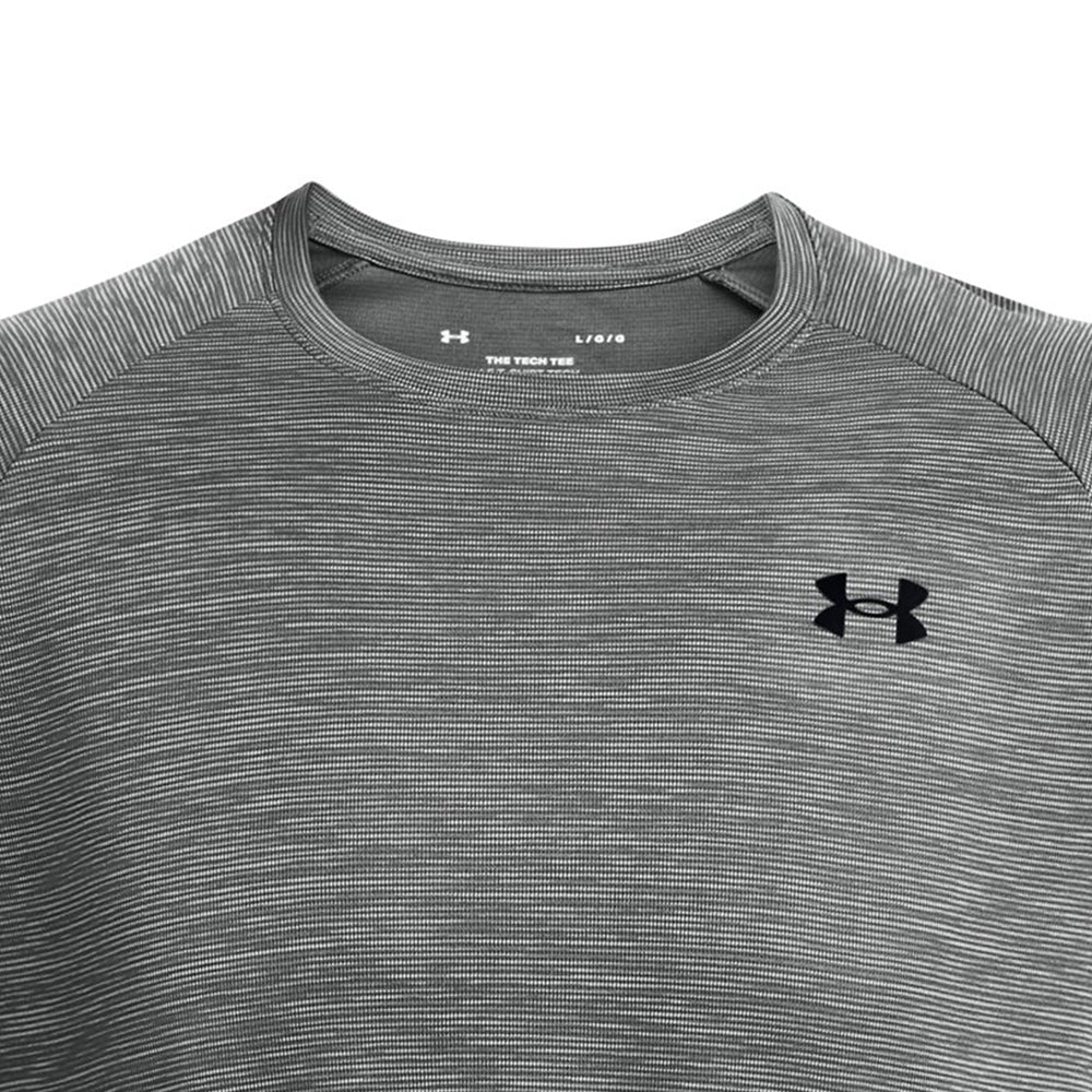 UNDER ARMOUR Tech™ Textured เสื้อออกกำลังกายผู้ชาย