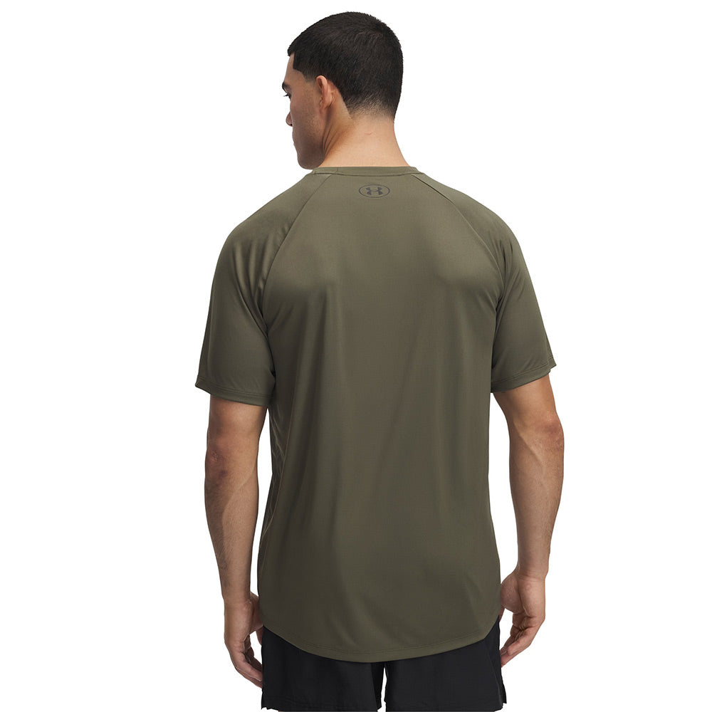UNDER ARMOUR Tech™ เสื้อออกกำลังกายผู้ชาย