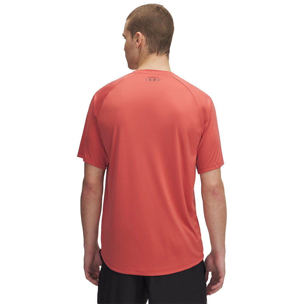 UNDER ARMOUR Tech™ เสื้อออกกำลังกายผู้ชาย