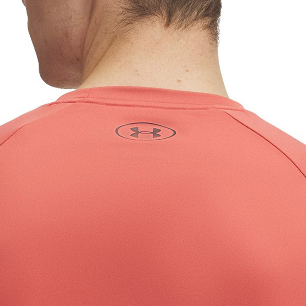 UNDER ARMOUR Tech™ เสื้อออกกำลังกายผู้ชาย