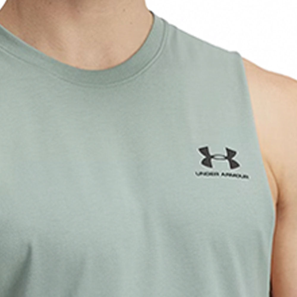 UNDER ARMOUR Left Chest Cut-Off เสื้อกล้ามออกกำลังกายผู้ชาย