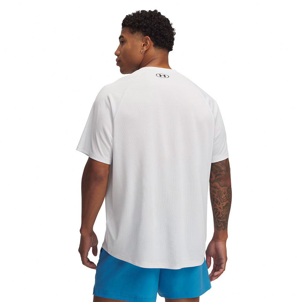 UNDER ARMOUR Tech™ Textured เสื้อออกกำลังกายผู้ชาย