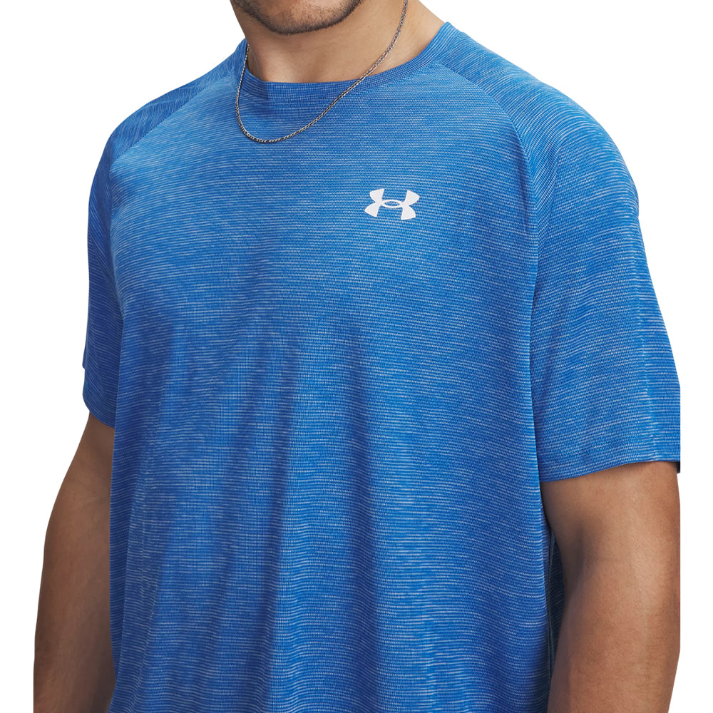 UNDER ARMOUR Tech™ Textured เสื้อออกกำลังกายผู้ชาย