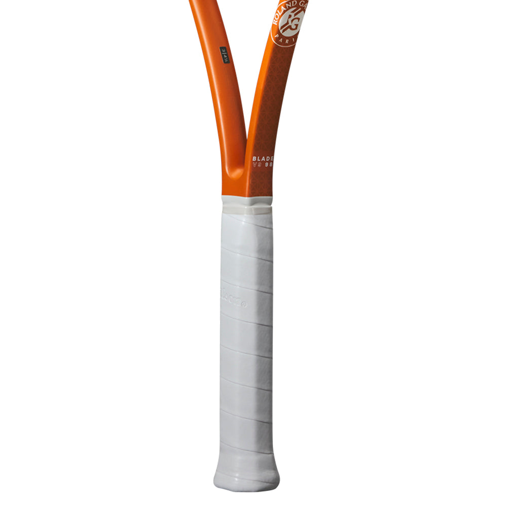 WILSON Blade 98 V9 RG 2025 305G Tennis Racket - Supersports Thailand Supersports Thailand