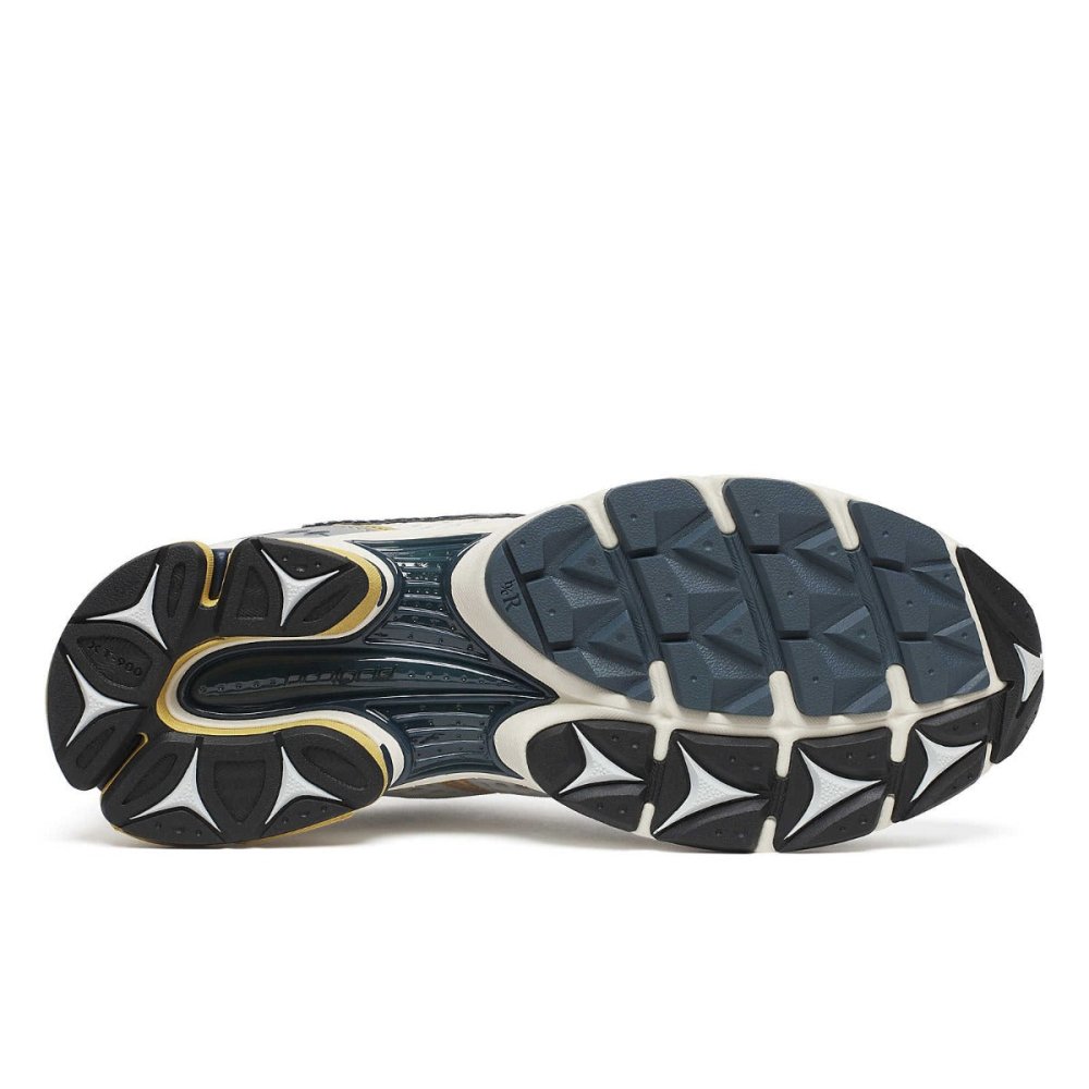 saucony-progrid-triumph-4-unisexrev-online-2293386.jpg Supersports Thailand