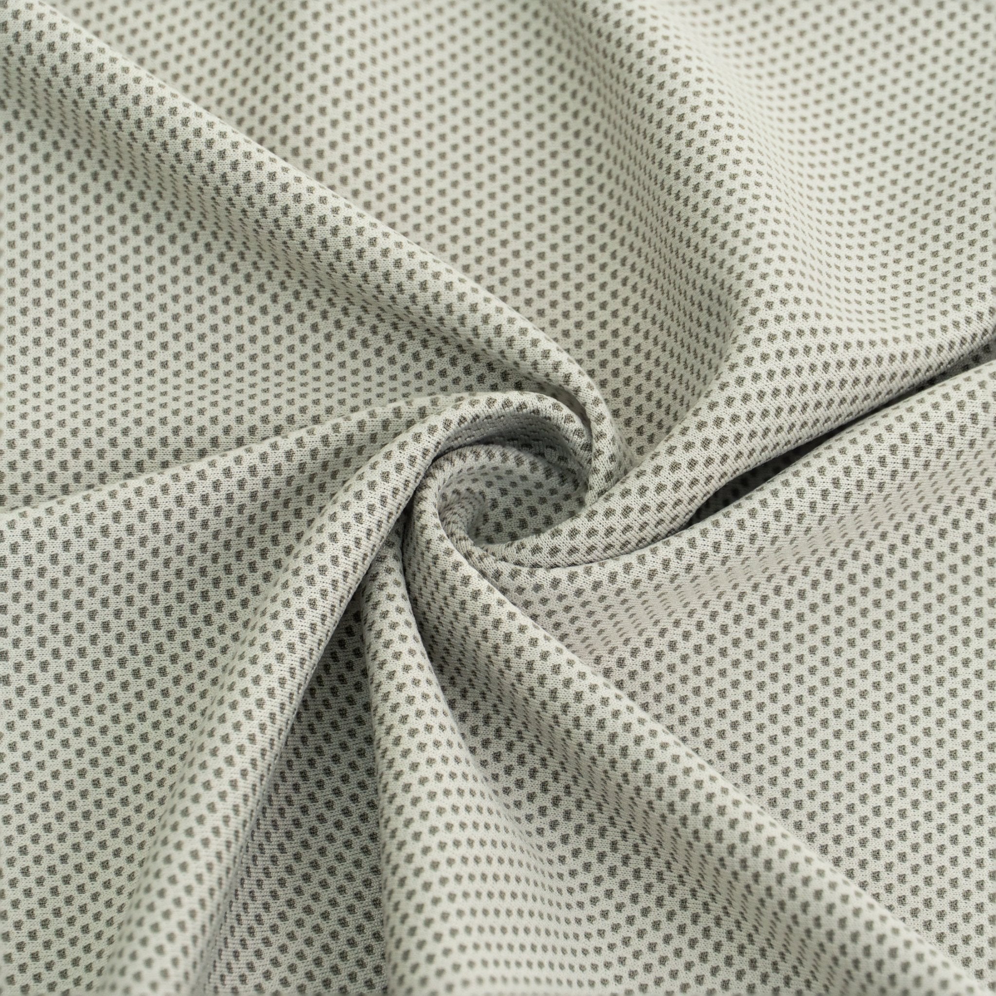 678de09d3aa13c4024ca215a_5x-3154-ovcm-real-dc-cool-towel-ovcm-39-0004-gray-6_1779538053597.png