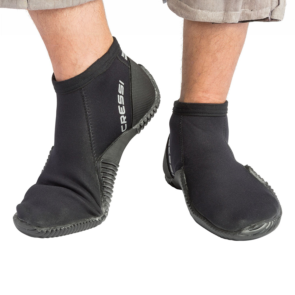 678de09d3aa13c4024ca215a_boots-low-2-web_1749527896186.jpg