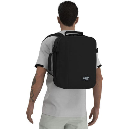678de09d3aa13c4024ca215a_classic-tech28labsolute-black-16_1773988080606.jpg
