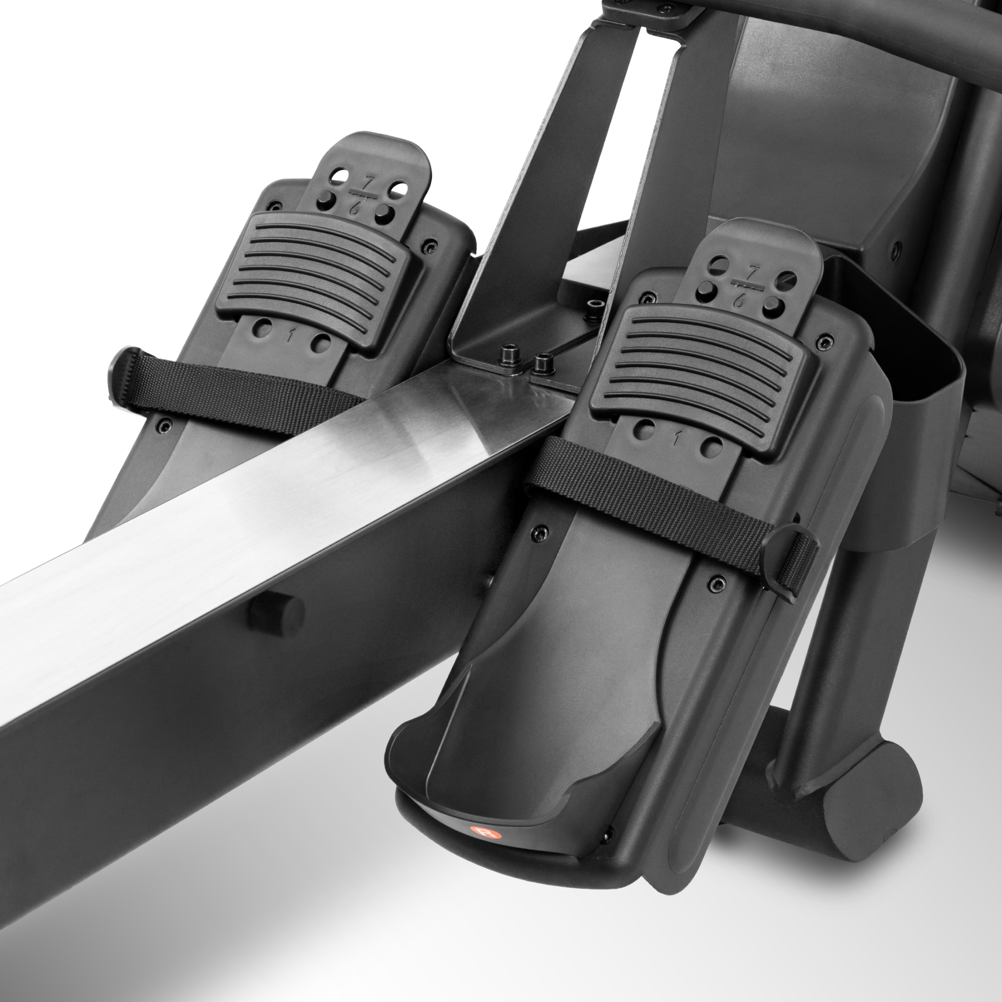 678de09d3aa13c4024ca215a_g0150-ivade-real-dc-air-rower-rx5-7_1786014968975.png