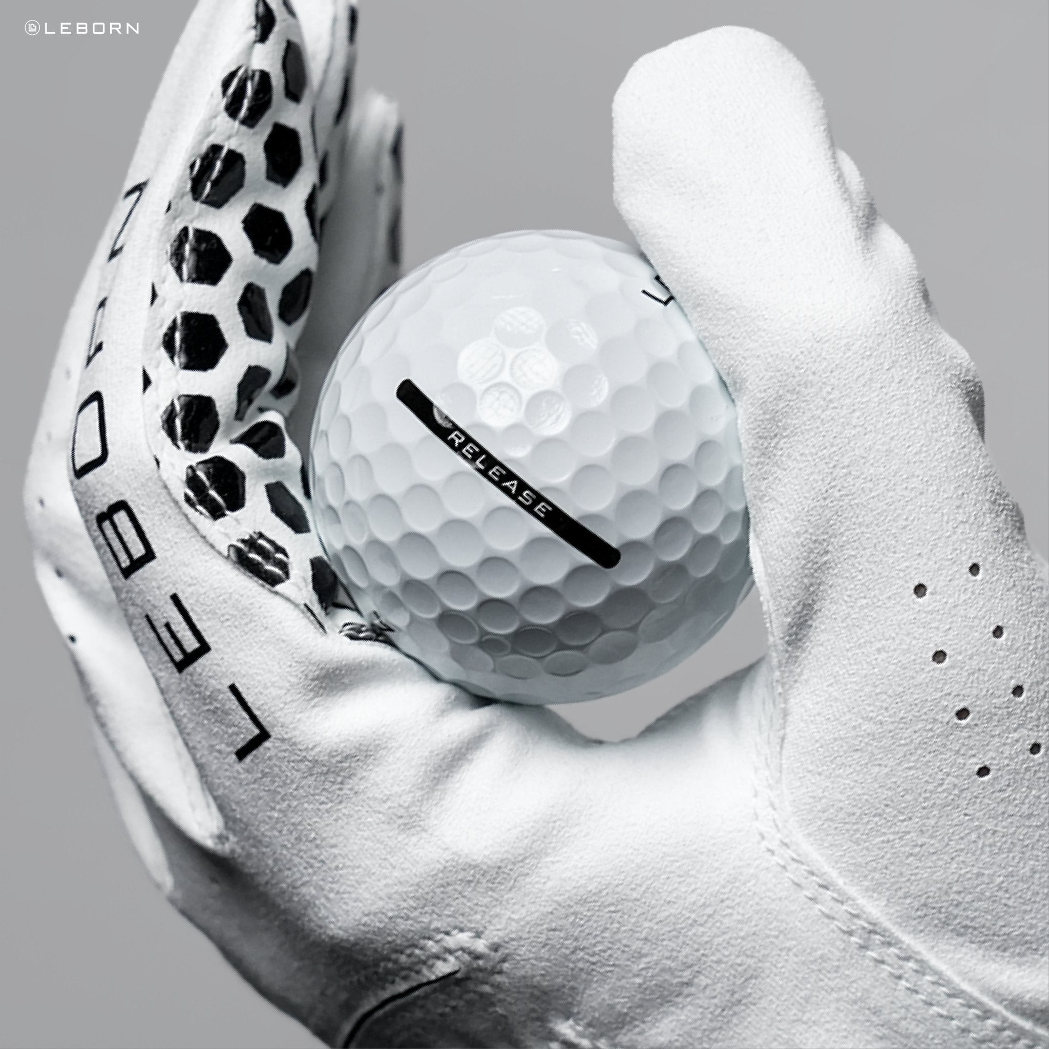678de09d3aa13c4024ca215a_line-album-leborn-golf-ball-260708-24_1784000241603.jpg