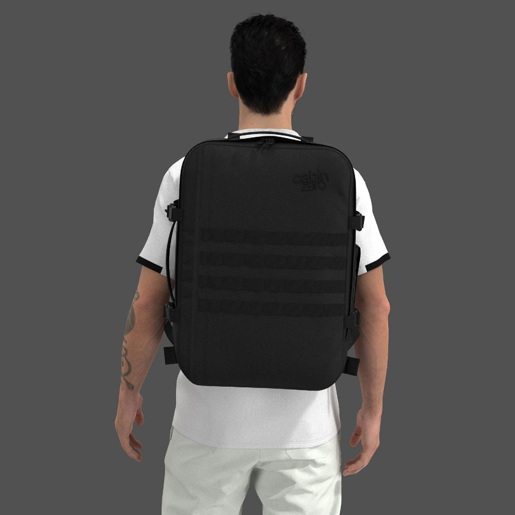 678de09d3aa13c4024ca215a_military-44l-black-13-_1772099363939.jpg