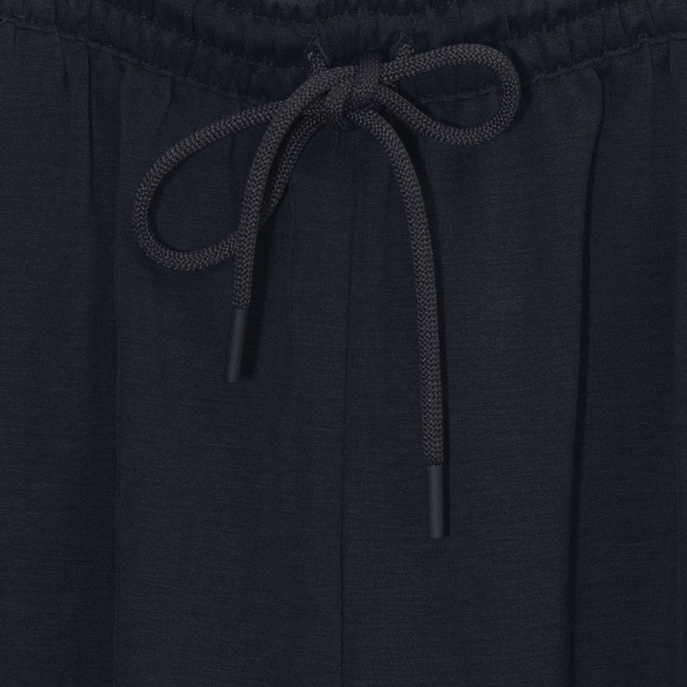 9NINE Dark Grey Men's Badminton Shorts - Supersports Thailand