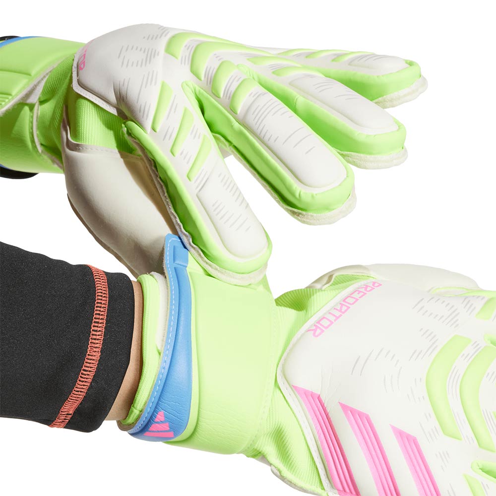 ADIDAS Predator Match Fingersave ถุงมือผู้รักษาประตูผู้ชาย