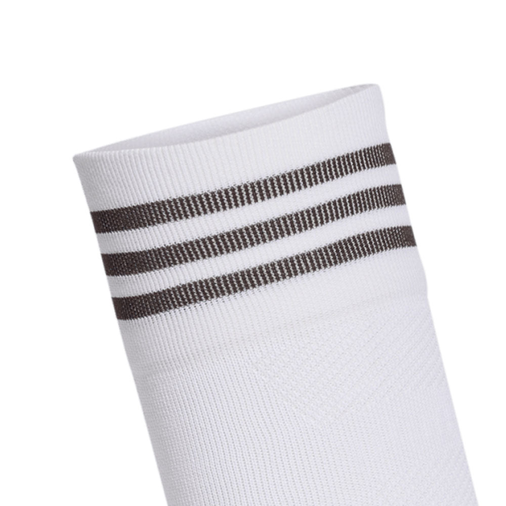 ADIDAS Men's Real Madrid Home 2025/26 Socks - Supersports Thailand