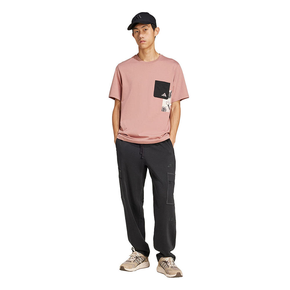 ADIDAS Lens Elevated Pocket Graphic เสื้อยืดผู้ชาย
