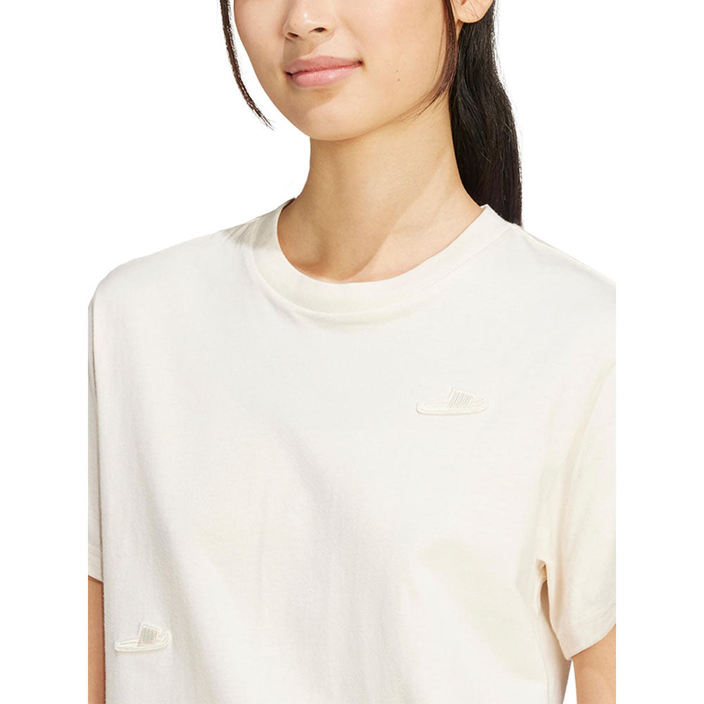 ADIDAS Lounge Slide Graphic Women's T-Shirt - Supersports Thailand