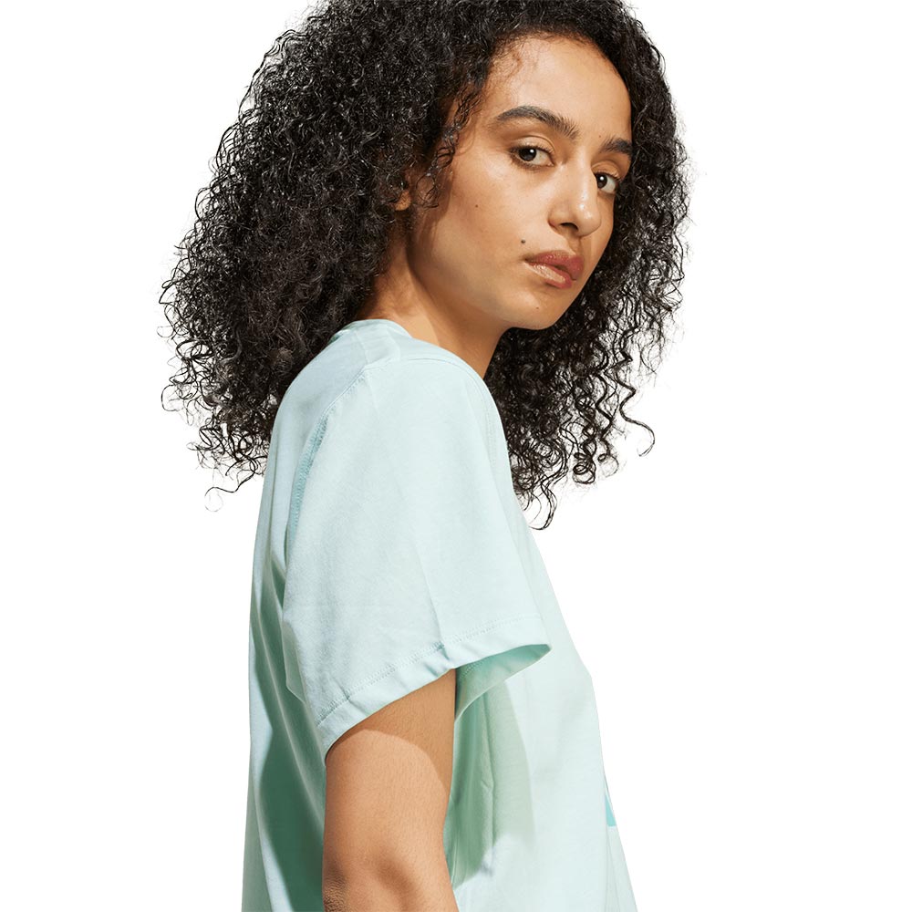ADIDAS ORIGINALS Adicolor Trefoil Boxy เสื้อยืดผู้หญิง