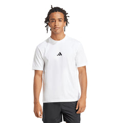 ADIDAS Essentials Small Logo Single Jersey เสื้อยืดผู้ชาย