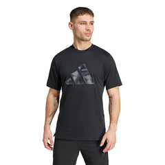 ADIDAS Train Essentials Camo Graphic Logo เสื้อออกกำลังกายผู้ชาย