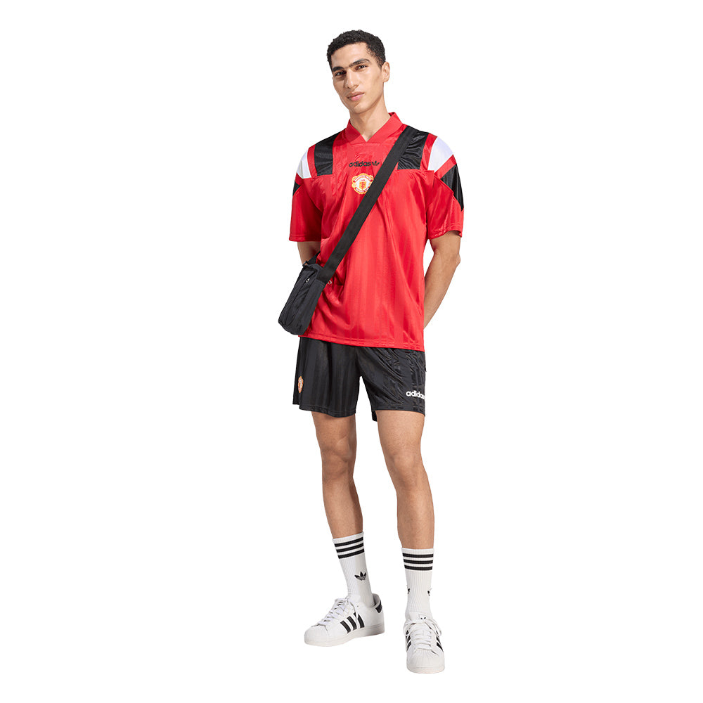 ADIDAS Manchester United EQT กางเกงฟุตบอลขาสั้นผู้ชาย Supersports Thailand