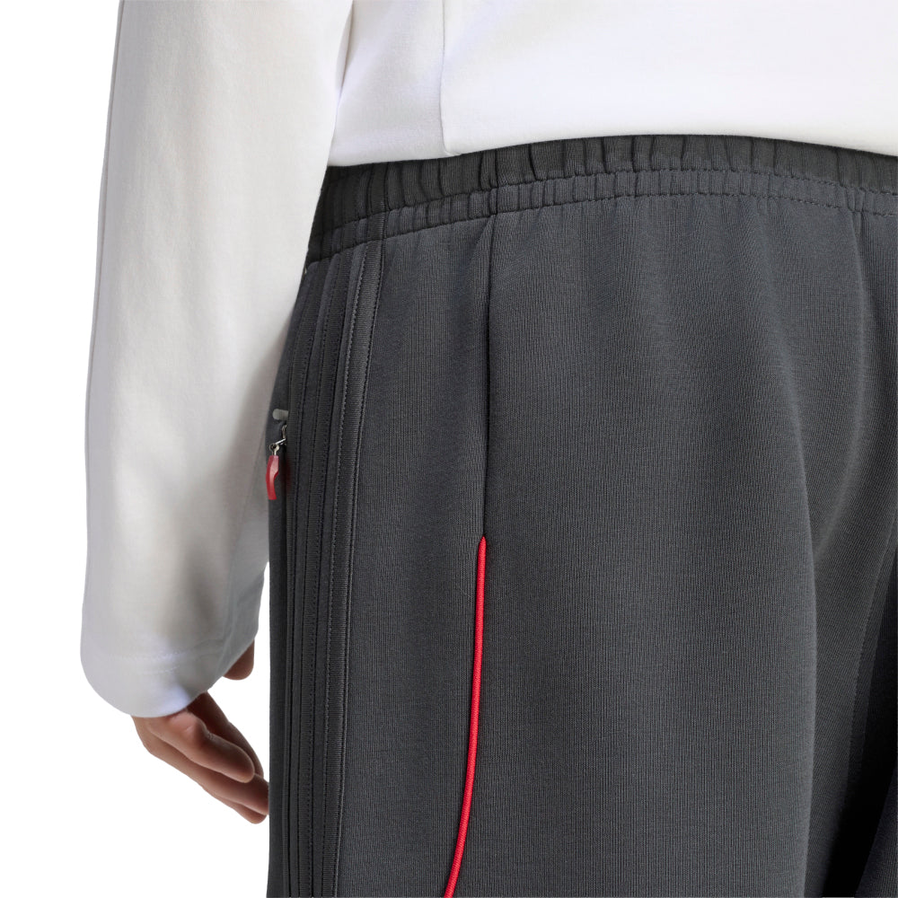 ADIDAS LFC Spacer Teamgeist 26 Men's Football Shorts - Supersports Thailand Supersports Thailand