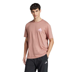 ADIDAS Lounge Verbiage Friends of Sport Graphic เสื้อยืดผู้ชาย