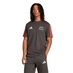 ADIDAS Audi Revolut F1 Team DNA เสื้อยืดผู้ชาย