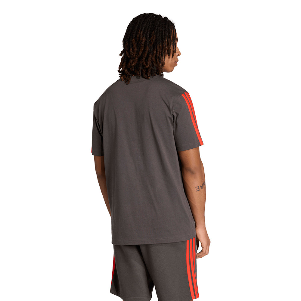 ADIDAS Audi Revolut F1 Team DNA เสื้อยืดผู้ชาย Supersports Thailand