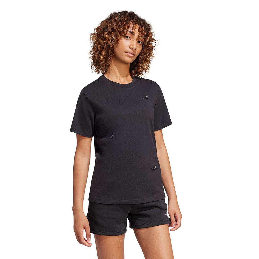 ADIDAS Lounge Slide Graphic Women's T-Shirt - Supersports Thailand